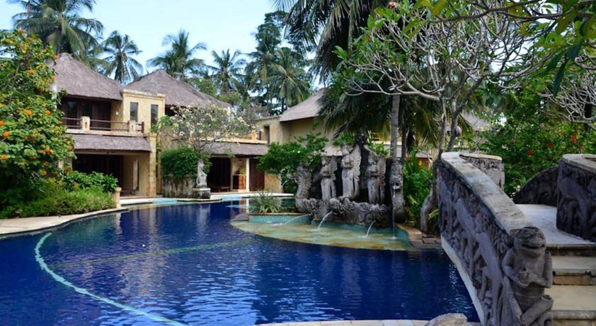 Pool Villa Merumatta Senggigi Buitenkant foto